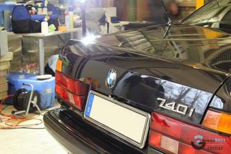 BMW E32 740i