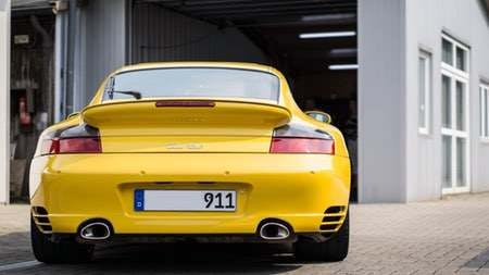 Pflegevideo: Porsche 996 Turbo Speedgelb